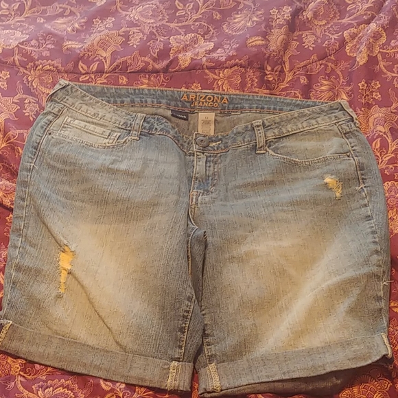 Arizona Jean Co Shorts. - Picture 1 of 3